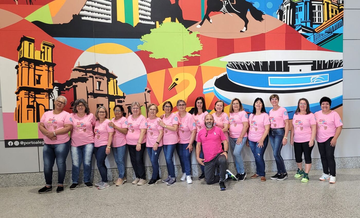 Grupo de viajantes da Reina Trip