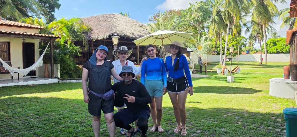 Grupo pequeno em momento de descanso na viagem